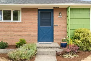 1050 SE 73rd Ave, Portland, OR 97215 - Photo 2