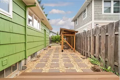 1050 SE 73rd Ave, Portland, OR 97215 - Photo 40