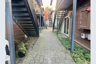 4315 SE Division St #C, Portland, OR 97206 - Photo 16