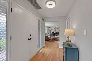 1275 SW Orinda Way, Portland, OR 97225 - Photo 6