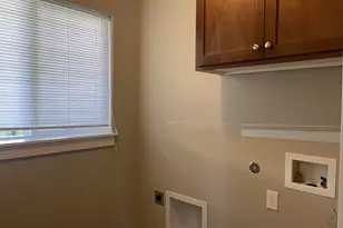 323 NW Pacific Hills Dr, Willamina, OR 97396 - Photo 8