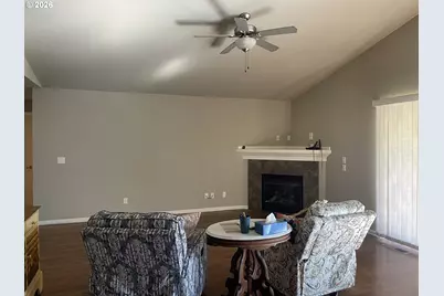 323 NW Pacific Hills Dr, Willamina, OR 97396 - Photo 10