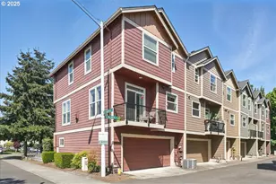 2799 SE Palmer Ct, Hillsboro, OR 97123 - Photo 2
