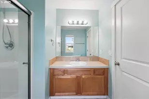 2799 SE Palmer Ct, Hillsboro, OR 97123 - Photo 28