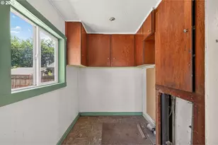 329 SW Harrison St, Sheridan, OR 97378 - Photo 24