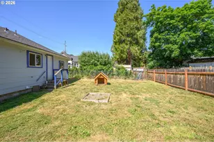 329 SW Harrison St, Sheridan, OR 97378 - Photo 34