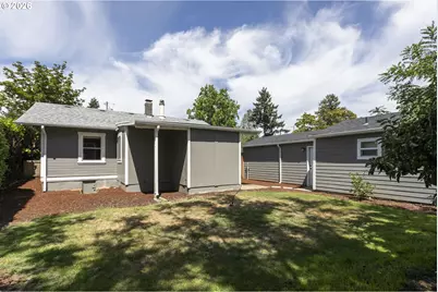 8316 SE Raymond Ct, Portland, OR 97266 - Photo 18