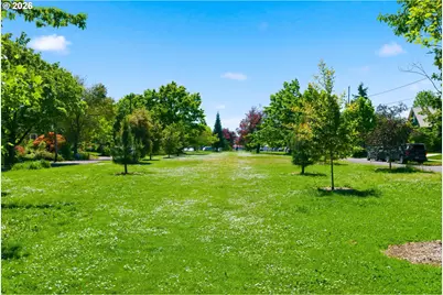 3823 NE 72nd Ave, Portland, OR 97213 - Photo 40