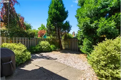 3823 NE 72nd Ave, Portland, OR 97213 - Photo 34