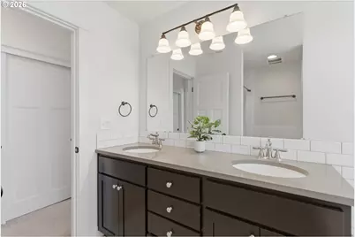 3823 NE 72nd Ave, Portland, OR 97213 - Photo 24