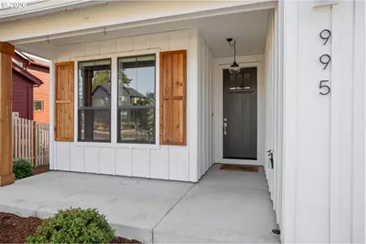 995 SE Olive Way, Estacada, OR 97023 - Photo 2
