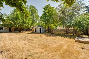 2625 NE Hembree St, McMinnville, OR 97128 - Photo 40