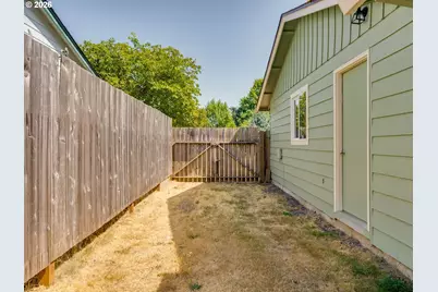 2625 NE Hembree St, McMinnville, OR 97128 - Photo 36