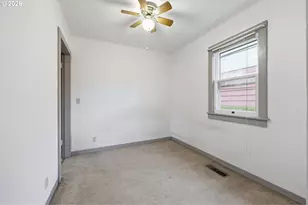 650 E Fairfield St, Gladstone, OR 97027 - Photo 18