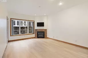 300 W 8th St, Vancouver, WA 98660 - Photo 4