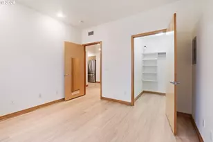 300 W 8th St, Vancouver, WA 98660 - Photo 16