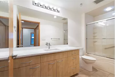 300 W 8th St #220, Vancouver, WA 98660 - Photo 18