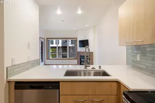 300 W 8th St, Vancouver, WA 98660 - Photo 8