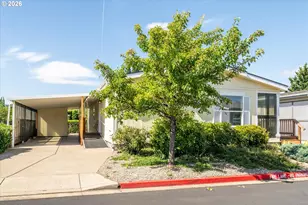 2242 Maia Loop, Springfield, OR 97477 - Photo 2