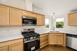 2242 Maia Loop, Springfield, OR 97477 - Photo 14