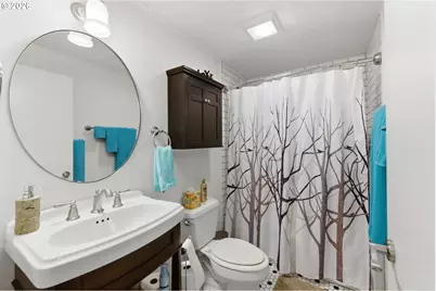 1542 Meade St, North Bend, OR 97459 - Photo 16