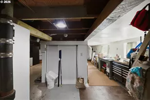 1542 Meade St, North Bend, OR 97459 - Photo 20