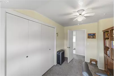 1542 Meade St, North Bend, OR 97459 - Photo 28