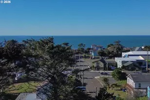 1523 NE 12th St, Lincoln City, OR 97367 - Photo 38