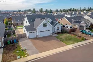 559 SE Palomino St, Sublimity, OR 97385 - Photo 2