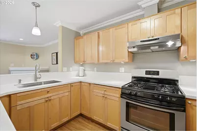 1334 NE 118th Ave, Portland, OR 97220 - Photo 4