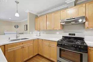 1334 NE 118th Ave, Portland, OR 97220 - Photo 4