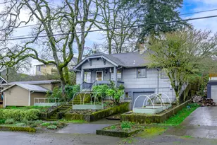 235 S 4th St, Saint Helens, OR 97051 - Photo 2