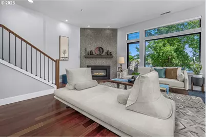 1710 NW Riverscape St, Portland, OR 97209 - Photo 8