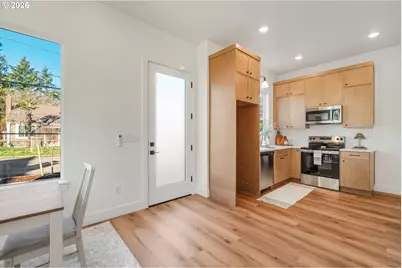 7332 SE Bybee Blvd #2, Portland, OR 97206 - Photo 4