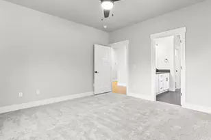 2213 E Juniper Cir, La Center, WA 98629 - Photo 16