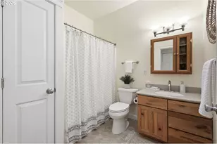 87661 Trek Dr, Veneta, OR 97487 - Photo 16