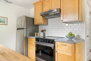 5910 NE 52nd Ave, Portland, OR 97218 - Photo 10