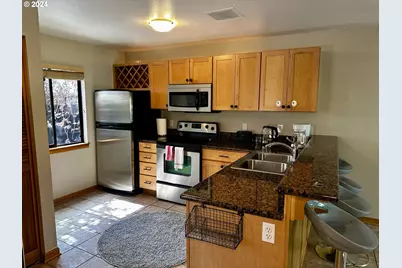 730 NW Naito Pkwy #E25, Portland, OR 97209 - Photo 26