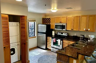 730 NW Naito Pkwy, Portland, OR 97209 - Photo 4