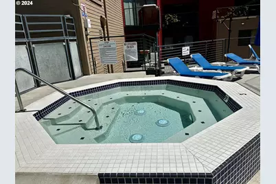 730 NW Naito Pkwy #E25, Portland, OR 97209 - Photo 28