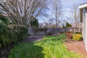 2066 NW Violet Ave, Albany, OR 97321 - Photo 46