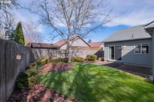 2066 NW Violet Ave, Albany, OR 97321 - Photo 40