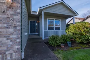 2066 NW Violet Ave, Albany, OR 97321 - Photo 4