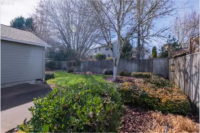 2066 NW Violet Ave, Albany, OR 97321 - Photo 42