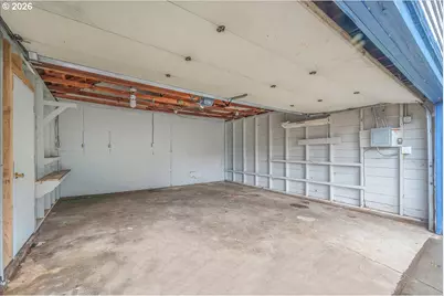 19237 NE Glisan St, Portland, OR 97230 - Photo 24