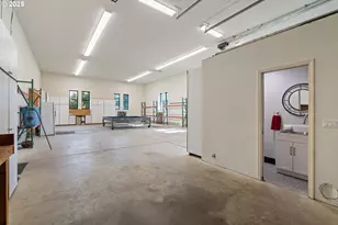 16001 NW 31st Ct, Vancouver, WA 98685 - Photo 32