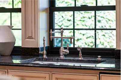 16001 NW 31st Ct, Vancouver, WA 98685 - Photo 12