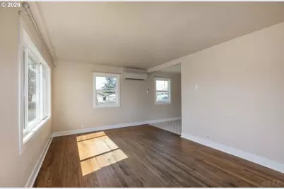 1944 Tualatin St, Saint Helens, OR 97051 - Photo 4