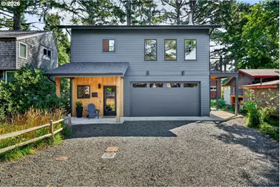 515 N Hemlock St, Cannon Beach, OR 97110 - Photo 2