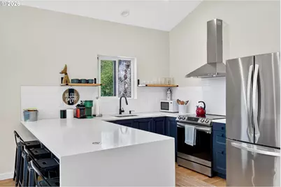 515 N Hemlock St, Cannon Beach, OR 97110 - Photo 16